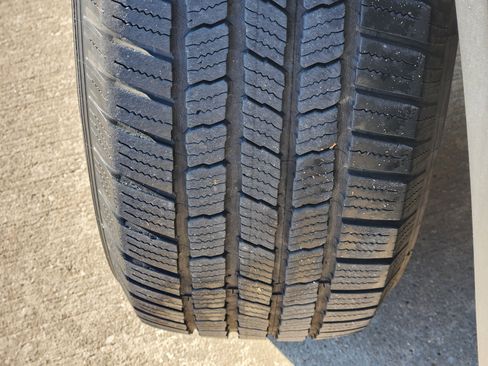 Used 2019 GMC Acadia SLT image 11