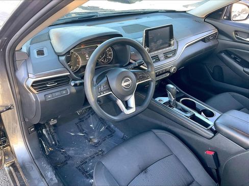 Used 2023 Nissan Altima 2.5 SV image 8