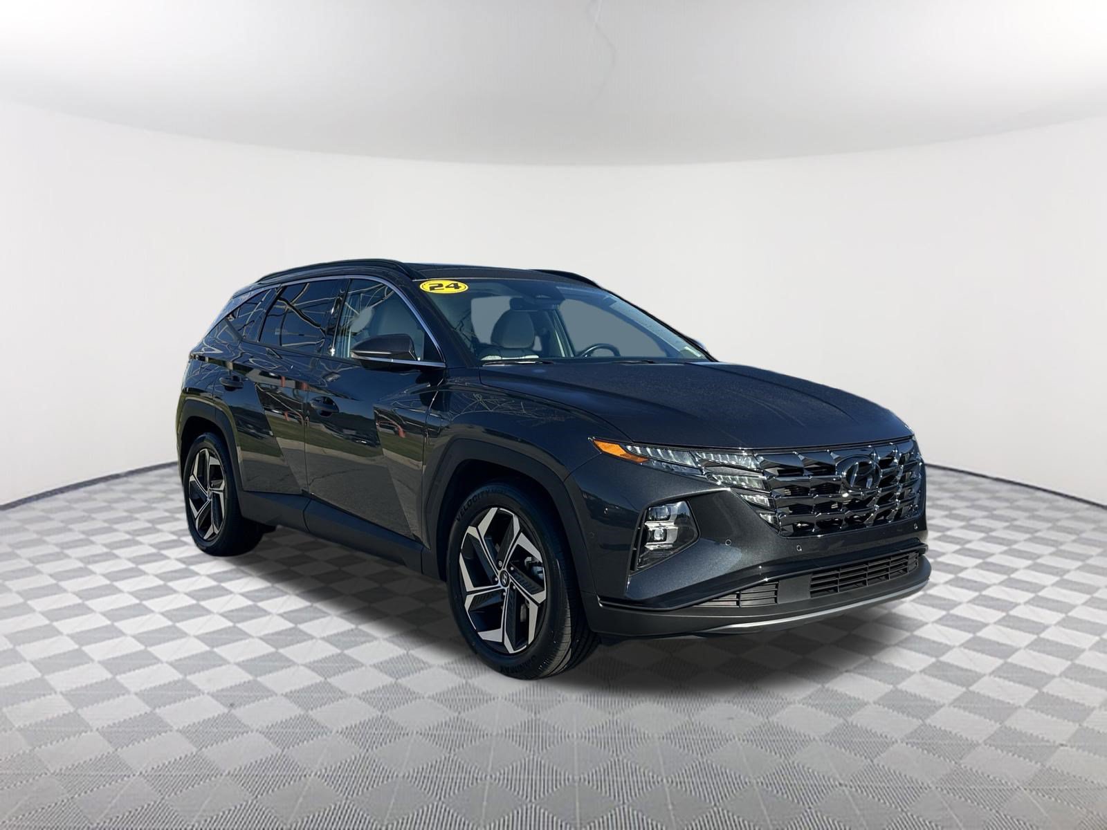 Used 2024 Hyundai Tucson Limited FWD image 3