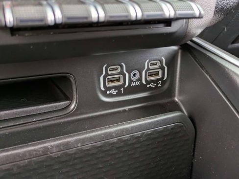 Used 2022 RAM 1500 Big Horn AWD/4WD image 22