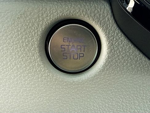 New 2026 Kia Carnival EX image 9