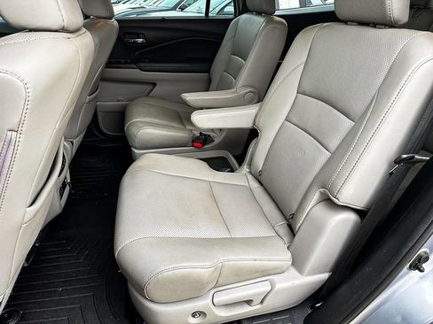 Used 2017 Honda Pilot Elite image 30