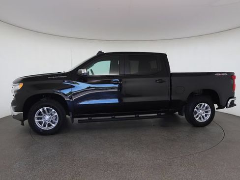 Used 2023 Chevrolet Silverado 1500 LT AWD/4WD image 6