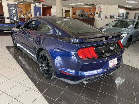 Used 2018 Ford Mustang Premium w/ Ecoboost Performance Package RWD image 10