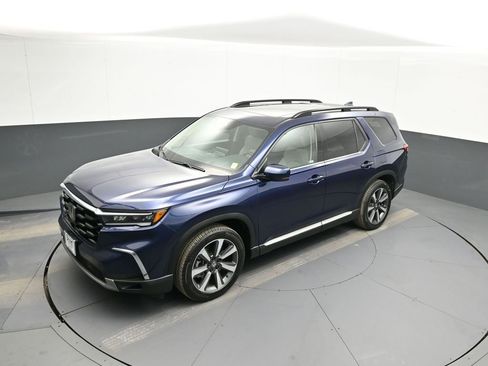 Certified 2024 Honda Pilot Elite image 36