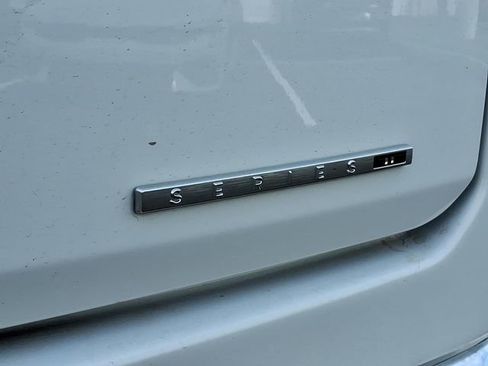 Used 2023 Jeep Grand Wagoneer Series II AWD/4WD image 29