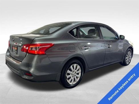 Used 2017 Nissan Sentra S FWD image 5