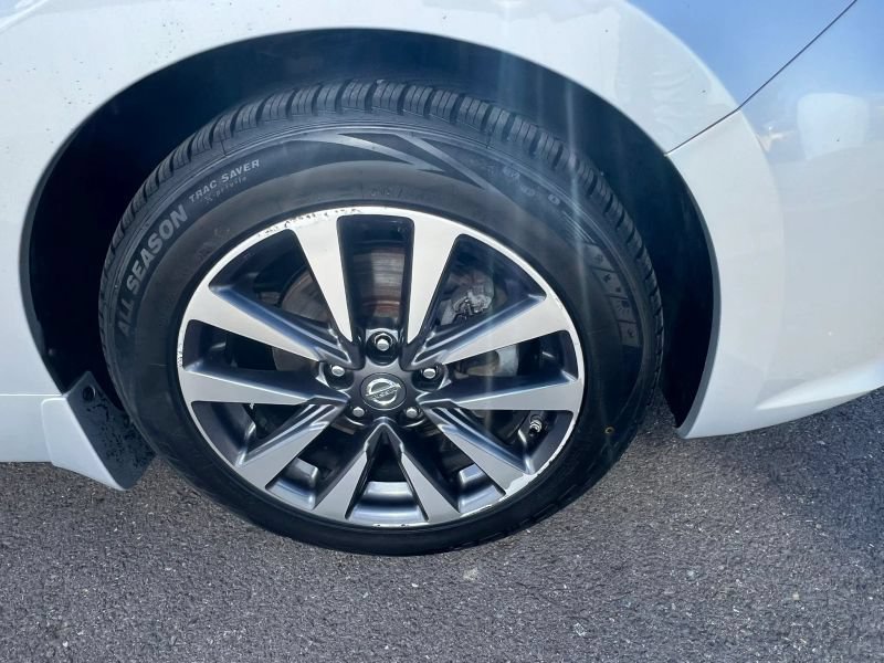 Used 2017 Nissan Altima 2.5 SV FWD image 5