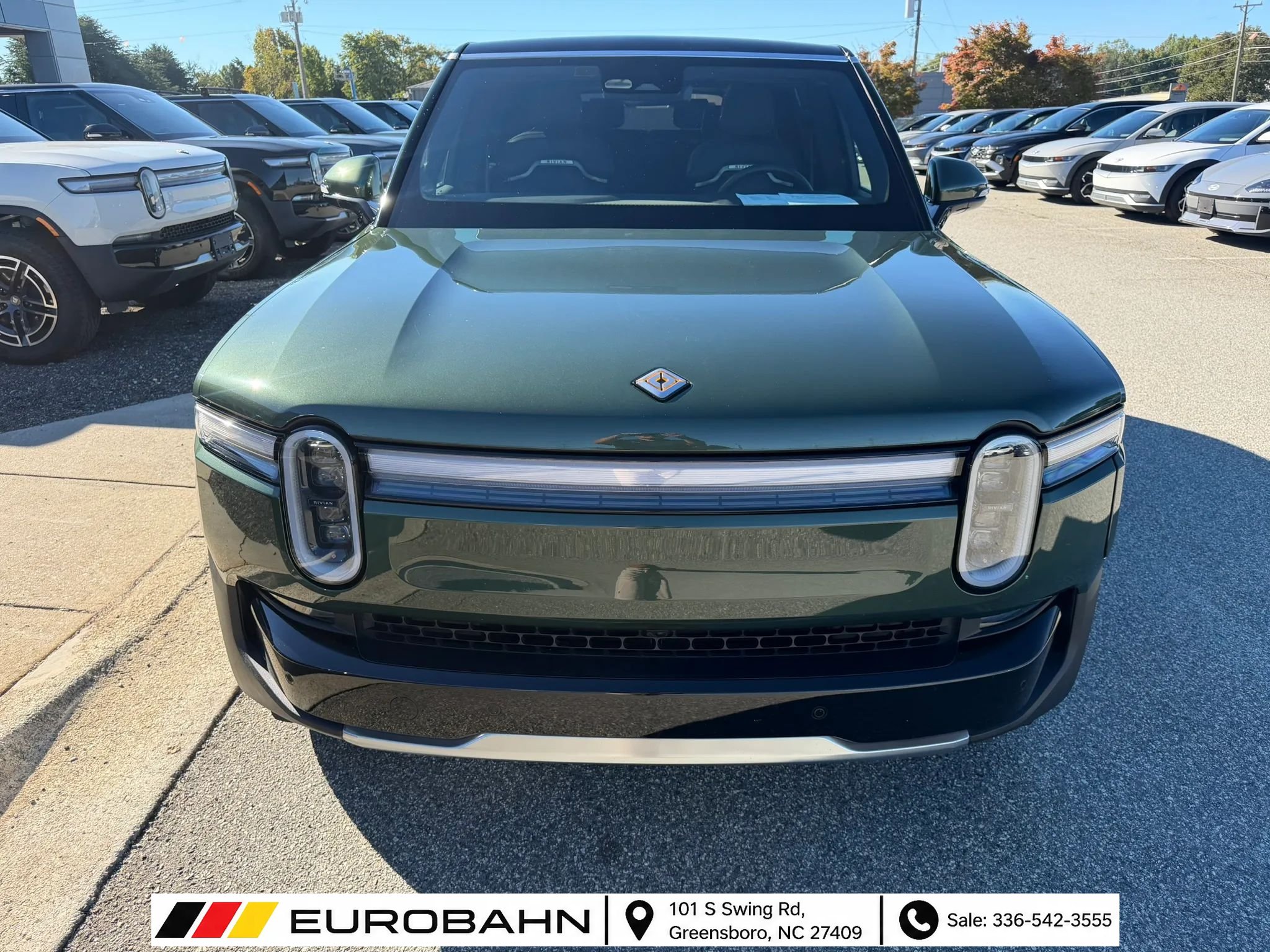 Used 2025 Rivian R1S Adventure Dual AWD/4WD image 25
