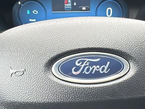 Certified 2024 Ford Escape SE w/ PHEV Premium Package image 20