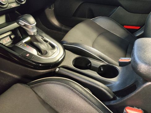 Used 2020 Kia Forte GT-Line image 26