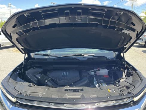 New 2025 Chevrolet Traverse LT w/ Driver Confidence Package image 30