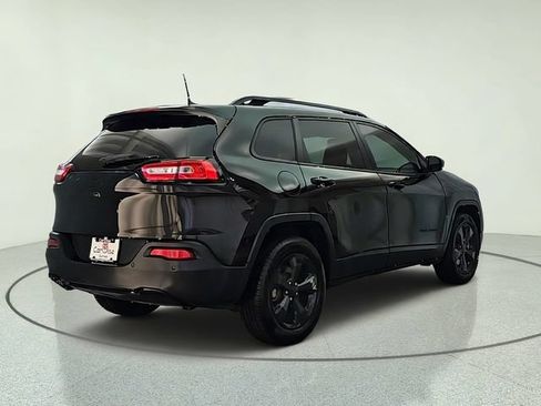 Used 2018 Jeep Cherokee Limited w/ High Altitude Package AWD/4WD image 6