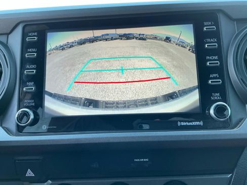 Used 2020 Toyota Tacoma TRD Sport image 28