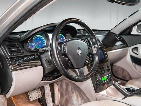 Used 2006 Maserati Quattroporte image 10