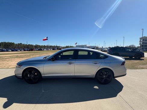 Certified 2025 Honda Accord Sport image 5
