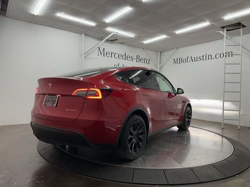 Used 2023 Tesla Model Y Long Range image 7
