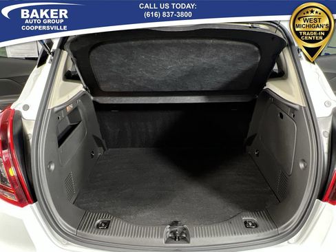 Used 2022 Buick Encore Preferred w/ Safety Package image 25