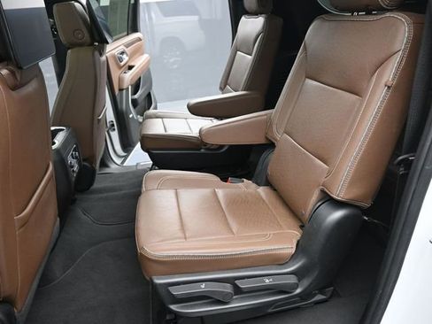 Used 2024 Chevrolet Suburban High Country w/ Max Trailering Package image 21