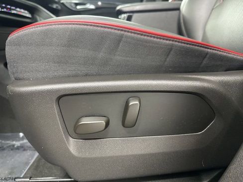 Used 2023 Buick Envision Essence w/ Sport Touring Package image 13