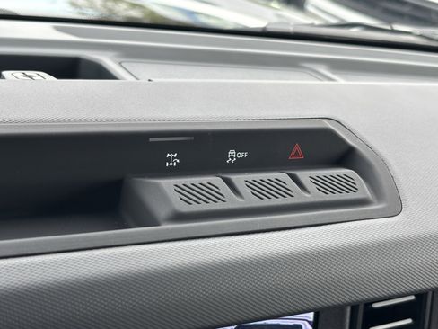 New 2025 Ford Bronco 4-Door image 21