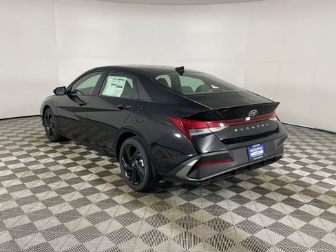 New 2026 Hyundai Elantra Sport FWD image 19