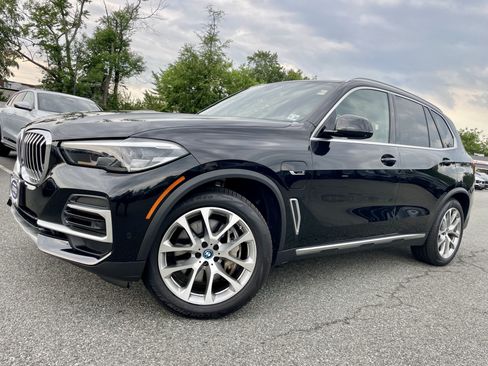 Used 2023 BMW X5 xDrive45e w/ Climate Comfort Package AWD/4WD image 36