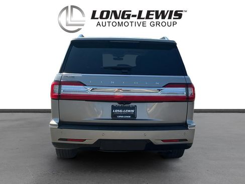 Used 2020 Lincoln Navigator 2WD image 5