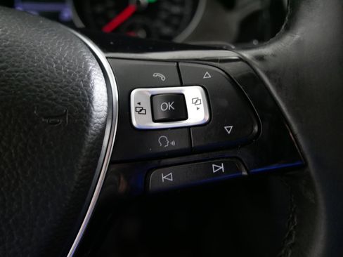 Used 2017 Volkswagen Golf SEL image 27
