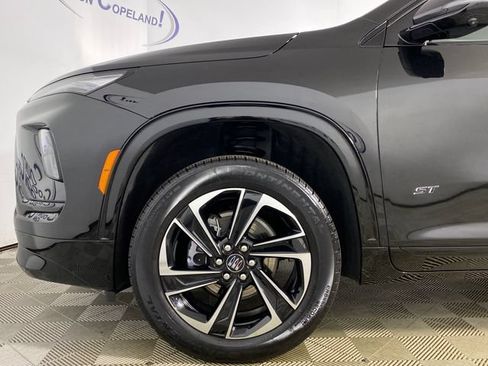 Certified 2025 Buick Enclave Sport Touring AWD/4WD image 28