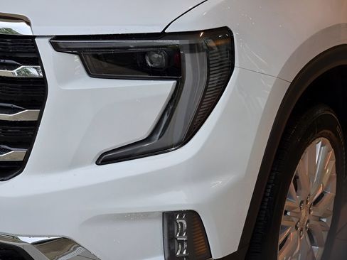 New 2026 GMC Acadia Elevation w/ Elevation Premium Package FWD image 5