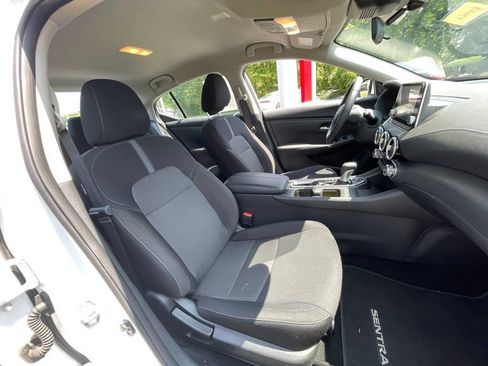 Certified 2025 Nissan Sentra SV w/ All-Weather Package FWD image 17