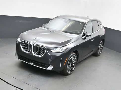 Used 2025 BMW X3 xDrive30i w/ Premium Package image 30
