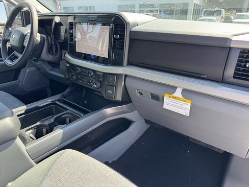 Used 2026 Ford F250 XLT w/ XLT Premium Package AWD/4WD image 7