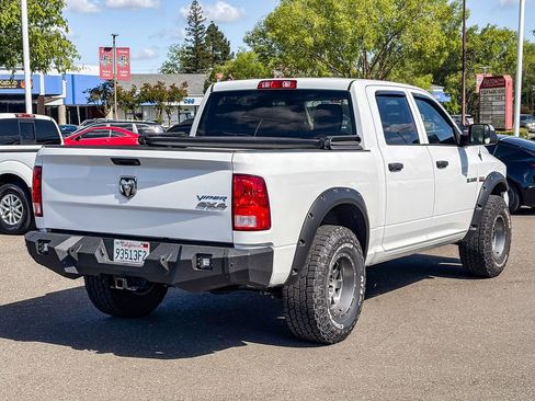 Used 2017 RAM 1500 Express w/ Express Value Package image 4