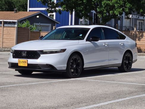 Used 2025 Honda Accord SE image 8