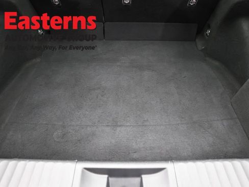 Used 2023 Toyota Prius LE FWD image 9