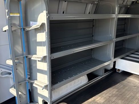 Used 2025 Chevrolet Express 3500 w/ Driver Convenience Package image 17