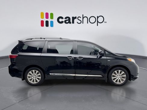 Used 2017 Toyota Sienna XLE Premium w/ Protection Package AWD/4WD image 6