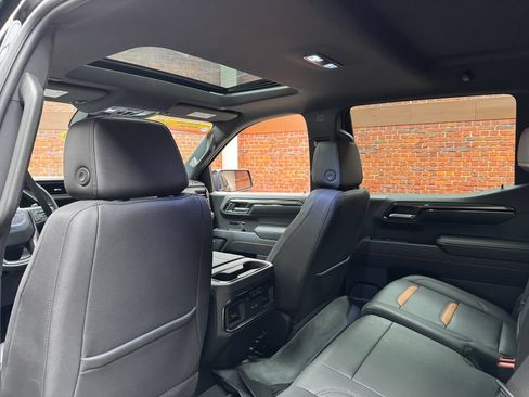 Used 2023 GMC Sierra 1500 AT4 w/ AT4 Premium Package AWD/4WD image 27