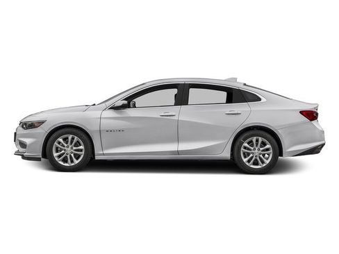 Used 2017 Chevrolet Malibu LT FWD image 3