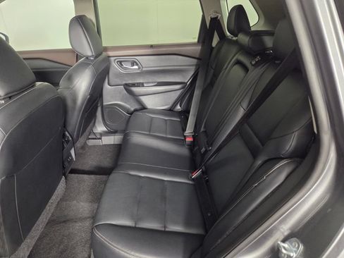 Used 2023 Nissan Rogue SL w/ SL Premium Package FWD image 23