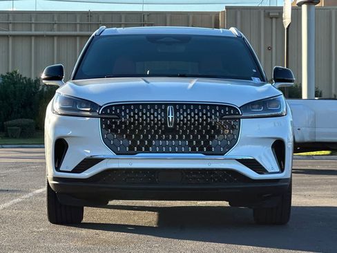 New 2026 Lincoln Aviator Reserve image 11