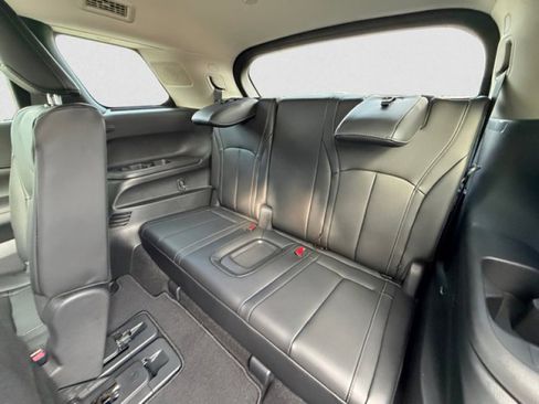 New 2026 INFINITI QX60 Luxe w/ Family Package image 19