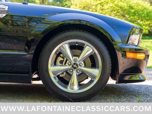 Used 2007 Ford Mustang GT Premium RWD image 38