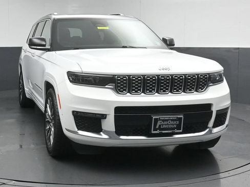 Used 2023 Jeep Grand Cherokee L Summit AWD/4WD image 2