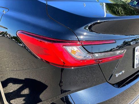 Used 2026 Toyota Camry LE FWD image 28