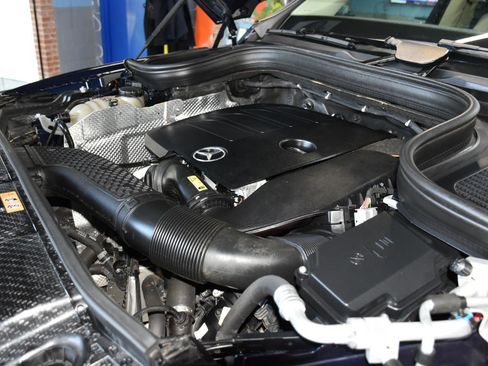 Used 2020 Mercedes-Benz GLE 350 4MATIC w/ 3rd Row Seat Package image 16