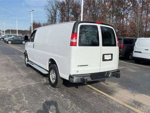 Used 2024 Chevrolet Express 2500 w/ Driver Convenience Package image 6