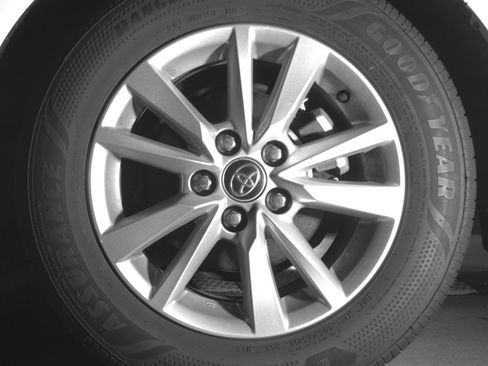 Used 2025 Toyota Camry LE image 14